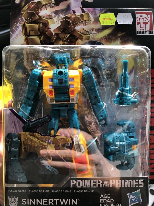 TERRORCONS SIGHTED   Power Of The Primes Wave 3 Deluxes Hit New Zealand   In Package Photos  (5 of 6)